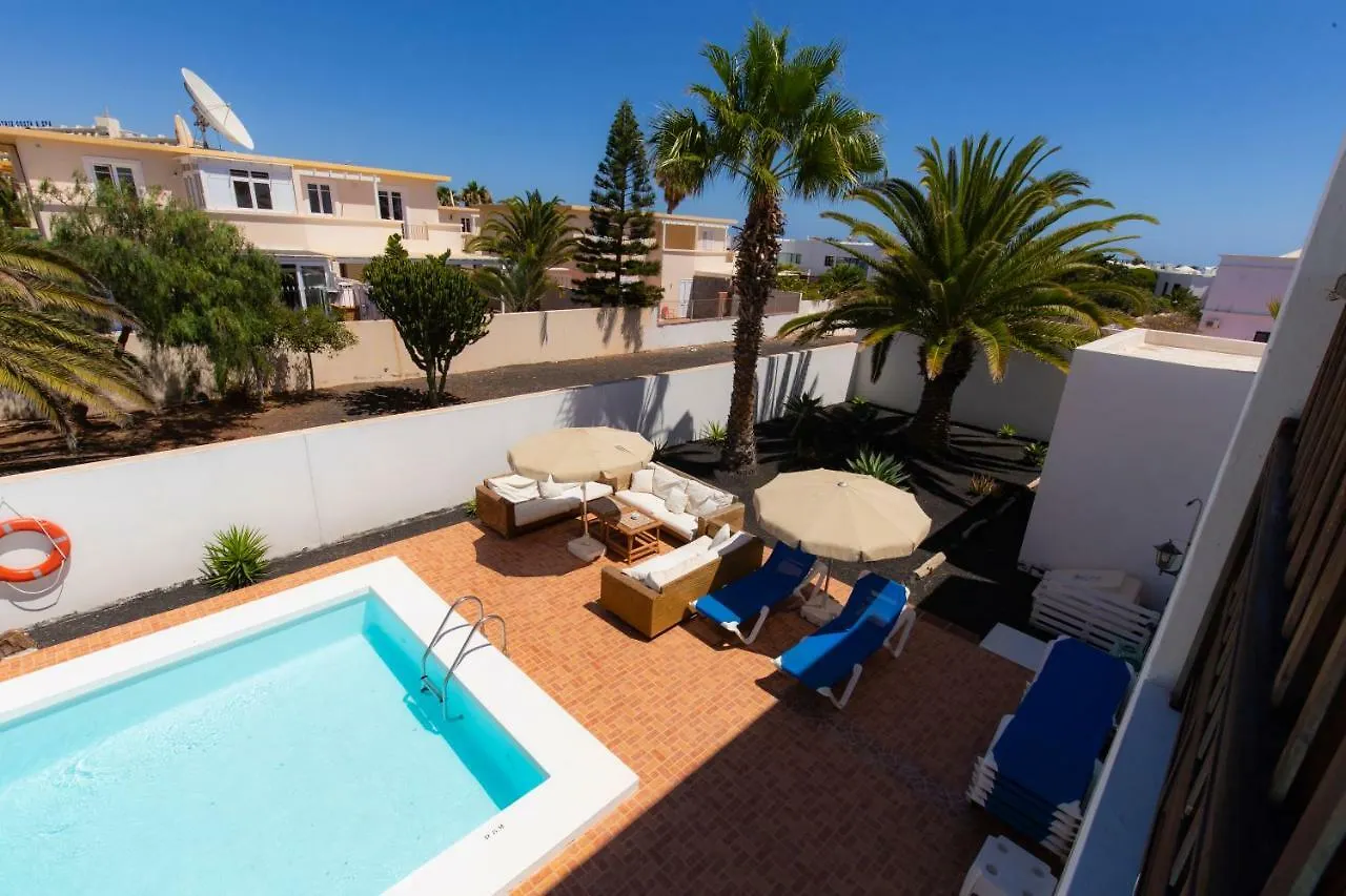 Villas Reina Costa Teguise 0*,